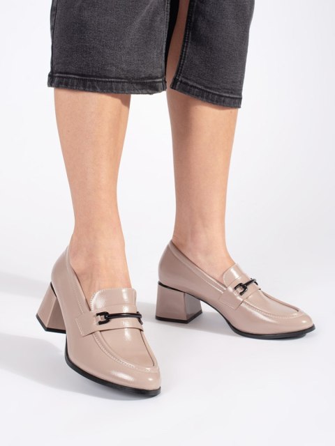Beżowe półbuty loafersy damskie na obcasie - 39 Beżowe półbuty loafersy damskie na obcasie - 39