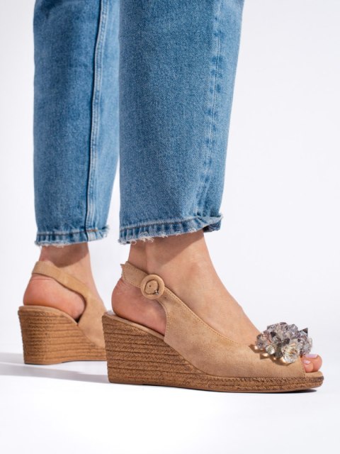 Damskie sandały espadryle na koturnie beżowe Potocki - 38 Damskie sandały espadryle na koturnie beżowe Potocki - 38