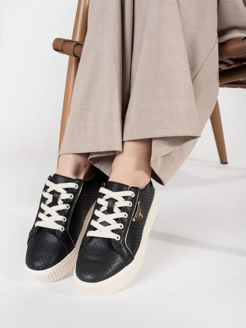 Czarne skórzane sneakersy na platformie - 40 Czarne skórzane sneakersy na platformie - 40