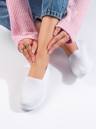 Białe sportowe obuwie slip on - 41