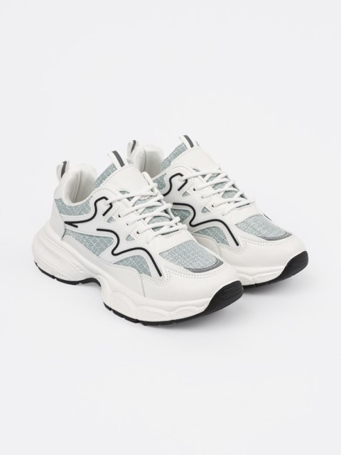 Biało zielone sneakersy z ozdobnymi wstawkami - 37 Biało zielone sneakersy z ozdobnymi wstawkami - 37