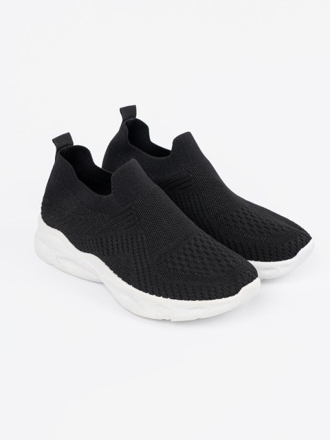 Czarne buty sportowe damskie wsuwane - 39 Czarne buty sportowe damskie wsuwane - 39
