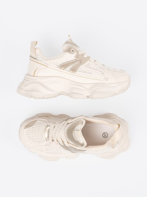 Jasnobeżowe sneakersy na grubej podeszwie - 39 Jasnobeżowe sneakersy na grubej podeszwie - 39