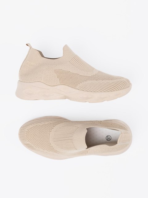 Lekkie buty sportowe wsuwane beż - 37 Lekkie buty sportowe wsuwane beż - 37