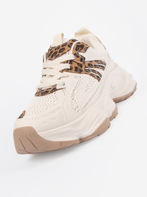 Sneakersy na grubej podeszwie w panterkę - 39 Sneakersy na grubej podeszwie w panterkę - 39