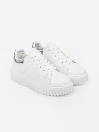 Białe sneakersy ze srebrnymi wstawkami - 40