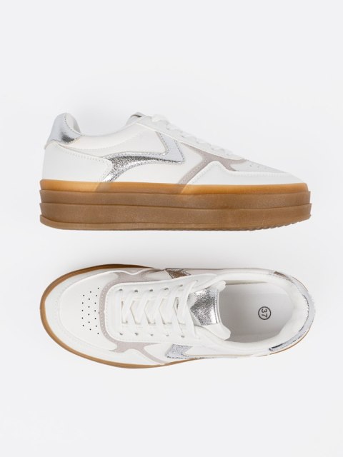 Damskie białe sneakersy ze srebrnymi wstawkami - 41 Damskie białe sneakersy ze srebrnymi wstawkami - 41