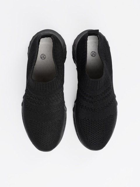 Damskie wsuwane buty sportowe czarne - 38 Damskie wsuwane buty sportowe czarne - 38