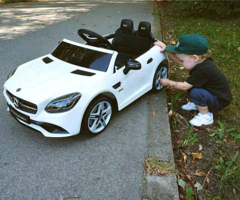 MILLY MALLY 5913 Pojazd na akumulator Mercedes-Benz SLC White MILLY MALLY 5913 Pojazd na akumulator Mercedes-Benz SLC White