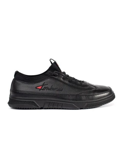 Czarne sportowe buty ocieplane - 40 Czarne sportowe buty ocieplane - 40