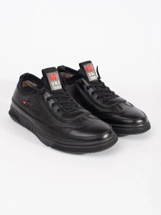 Czarne sportowe buty ocieplane - 43