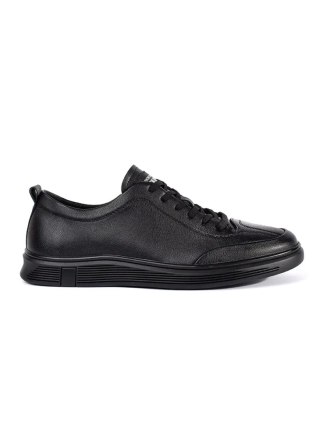 Niskie sneakersy męskie z imitacji skóry - 40