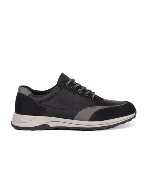 Sznurowane buty męskie ze skóry ekologicznej - 40 Sznurowane buty męskie ze skóry ekologicznej - 40