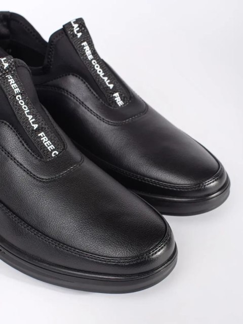 Wsuwane buty męskie z imitacji skóry - 40 Wsuwane buty męskie z imitacji skóry - 40