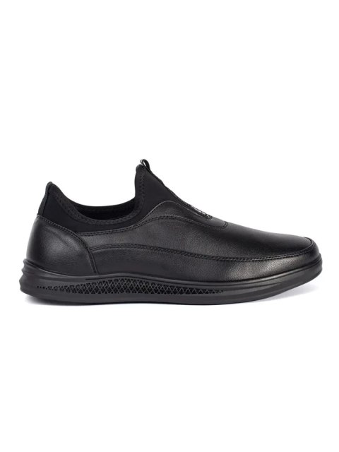 Wsuwane buty męskie z imitacji skóry - 43 Wsuwane buty męskie z imitacji skóry - 43