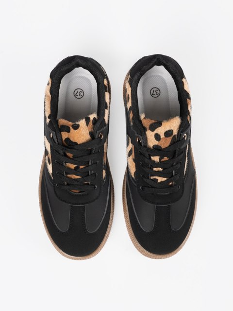 Damskie czarne sneakersy z wstawkami w panterkę - 38 Damskie czarne sneakersy z wstawkami w panterkę - 38