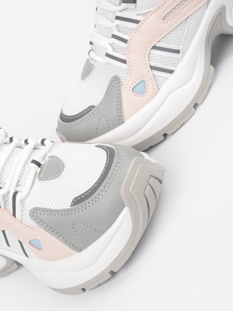 Pastelowe buty sportowe damskie na platformie - 40 Pastelowe buty sportowe damskie na platformie - 40