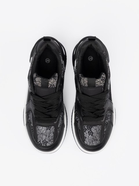 Sneakersy damskie z koronką czarno-białe - 40