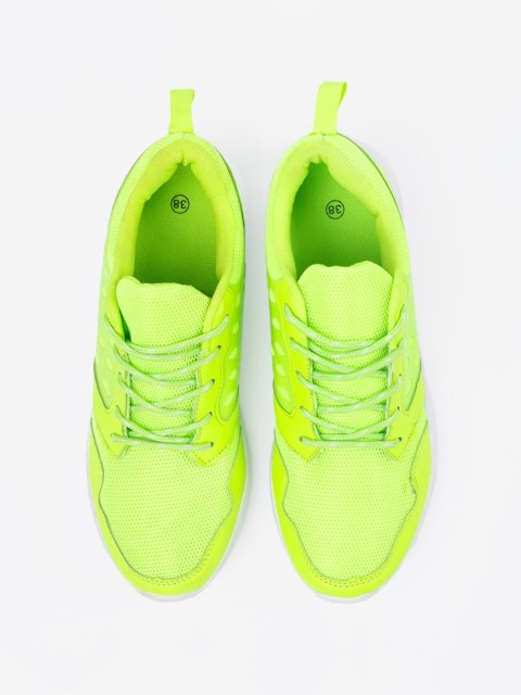 Zielone buty sportowe - 39 Zielone buty sportowe - 39