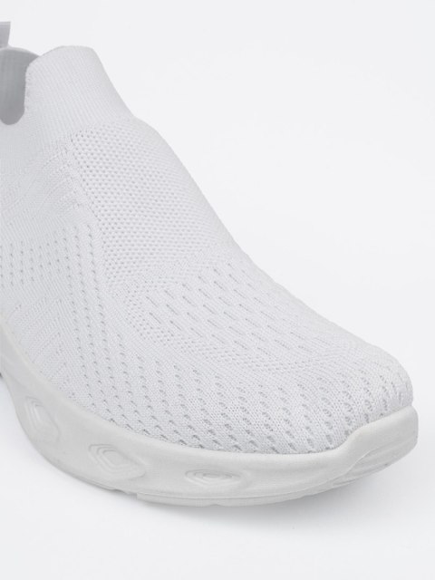 Białe buty sportowe slip-on - 41 Białe buty sportowe slip-on - 41