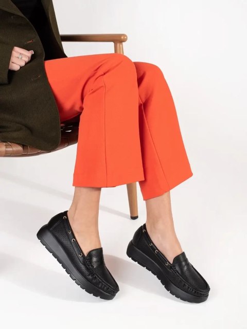 Stylowe czarne mokasyny damskie - 40
