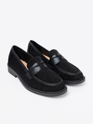 Czarne zamszowe loafersy - 40