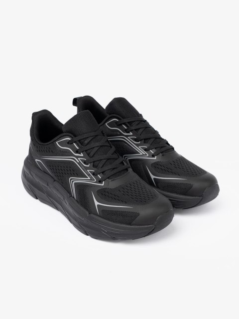 Lekkie buty sportowe czarne na grubej podeszwie McArthur - 45