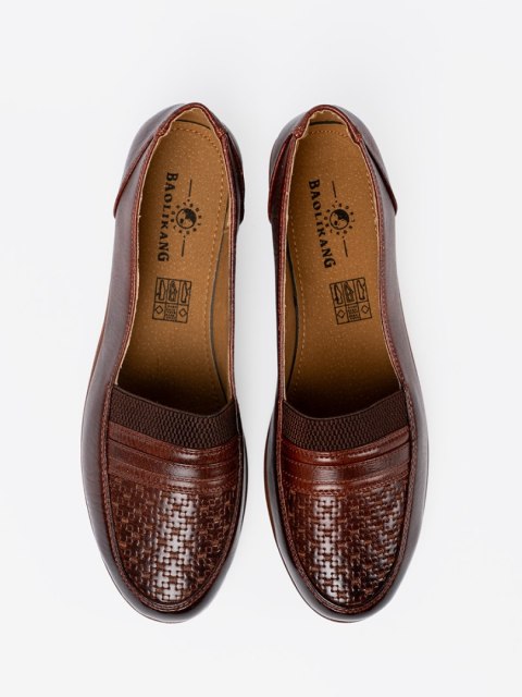 Półbuty damskie slip-on z fakturowanym noskiem - 41