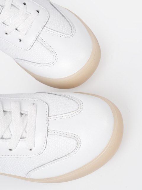 Sneakersy damskie białe - 38