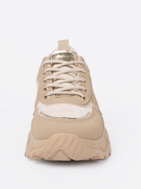 Beżowe sneakersy z ozdobnym złotym sercem - 37
