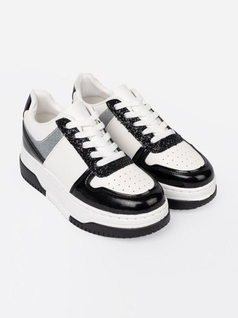 Czarno-białe sneakersy z połyskującymi srebrnymi detalami - 37