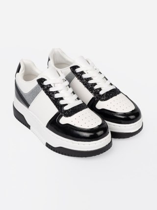 Czarno-białe sneakersy z połyskującymi srebrnymi detalami - 38
