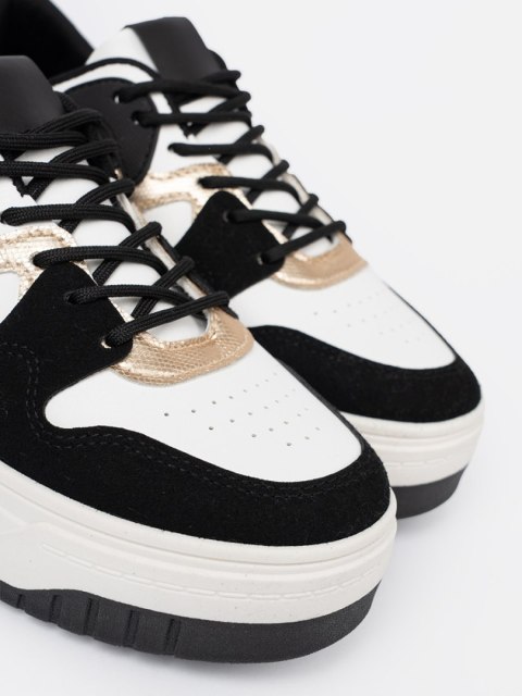 Czarno białe sneakersy ze złotymi detalami - 41