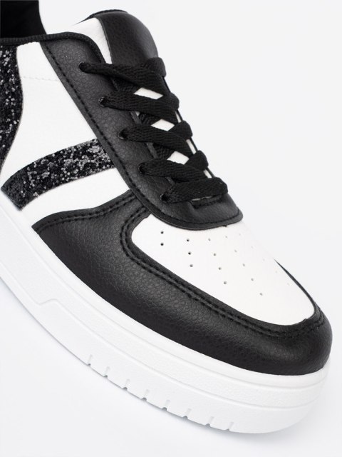 Stylowe czarno-białe sneakersy z brokatowymi wstawkami - 37