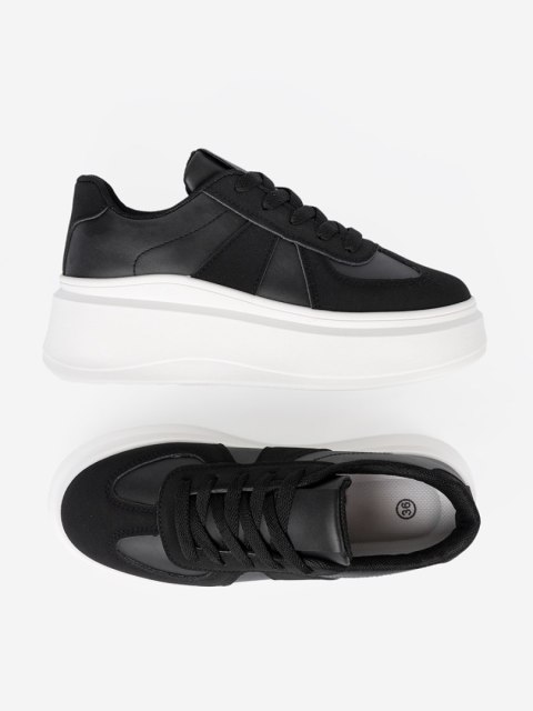 Klasyczne czarne sneakersy na grubej podeszwie - 36