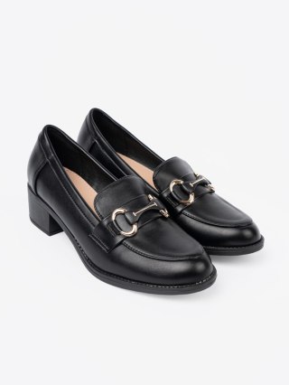 Czarne półbuty damskie z elegancką sprzączką - 40
