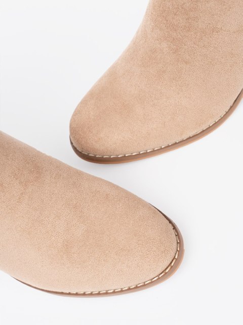 Eleganckie botki beżowe z ozdobną sprzączką - 38