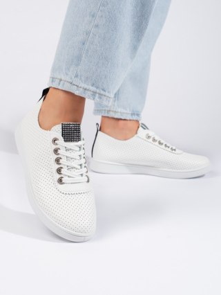 Ażurowe białe trampki damskie - 36