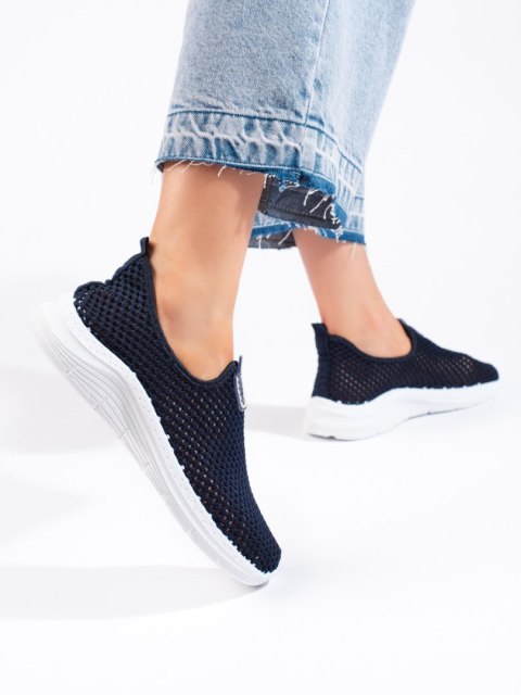 Ażurowe wsuwane granatowe buty sportowe - 38 Ażurowe wsuwane granatowe buty sportowe - 38