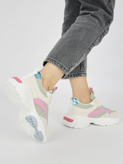 Sportowe buty damskie na grubej podeszwie - 37 Sportowe buty damskie na grubej podeszwie - 37