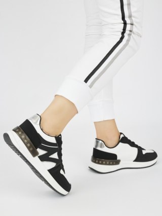 Czarne wygodne sneakersy damskie - 39