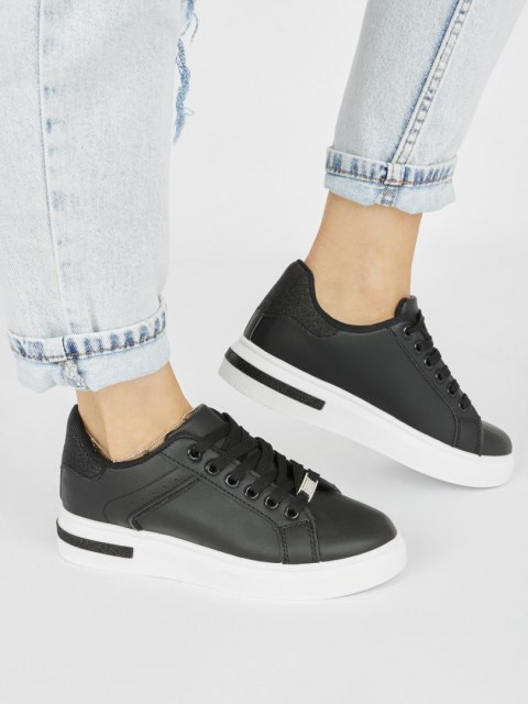 Czarne buty sportowe damskie - 40 Czarne buty sportowe damskie - 40