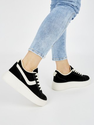 Zamszowe czarne buty damskie na platformie - 40