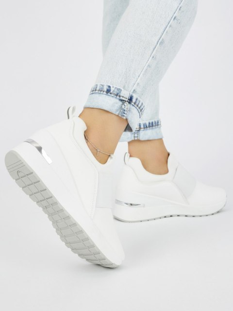 Białe sneakersy damskie na koturnie - 41 Białe sneakersy damskie na koturnie - 41
