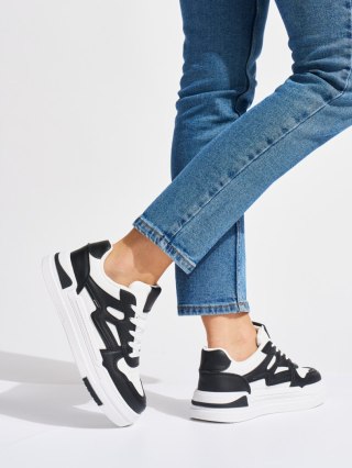 Biało-czarne sneakersy na platformie - 39