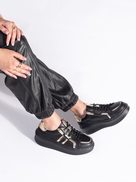 Skórzane czarne sneakersy na platformie - 41 Skórzane czarne sneakersy na platformie - 41